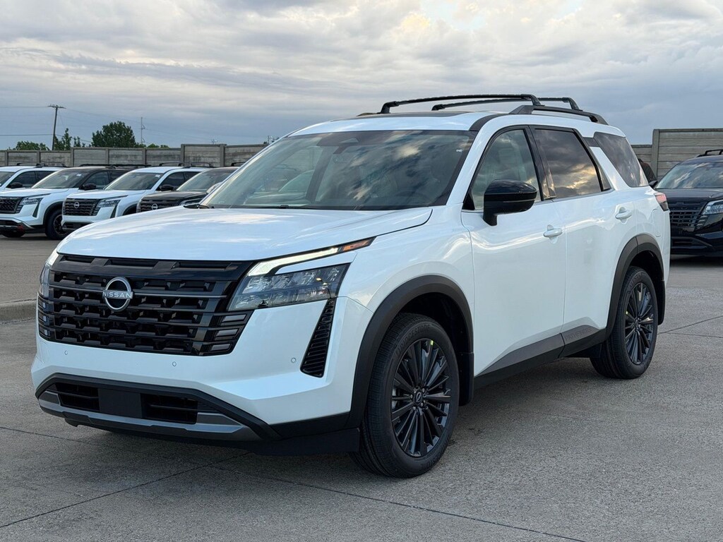 New 2026 Nissan Pathfinder SL SUV