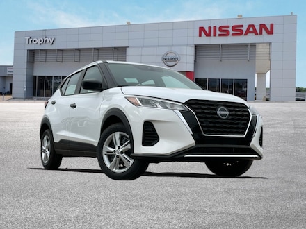2025 Nissan Kicks Play S SUV