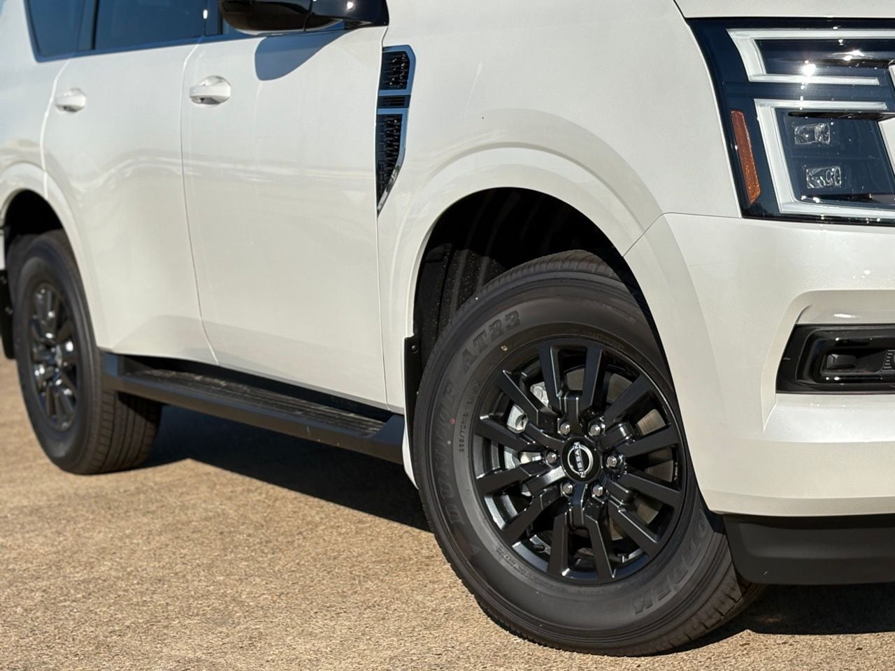 2026 Nissan Armada SV - Photo 10