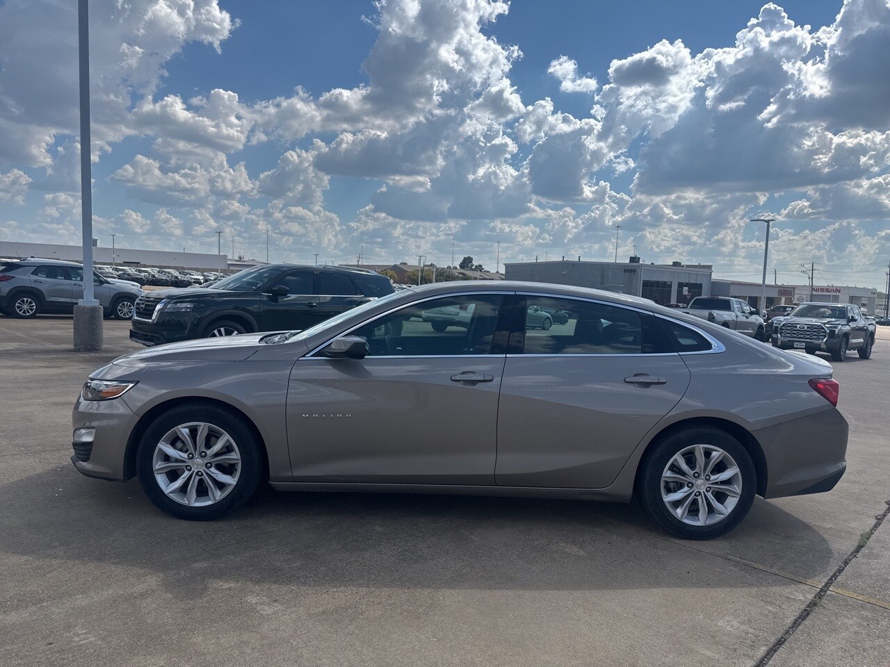 2023 Chevrolet Malibu 1LT photo 4