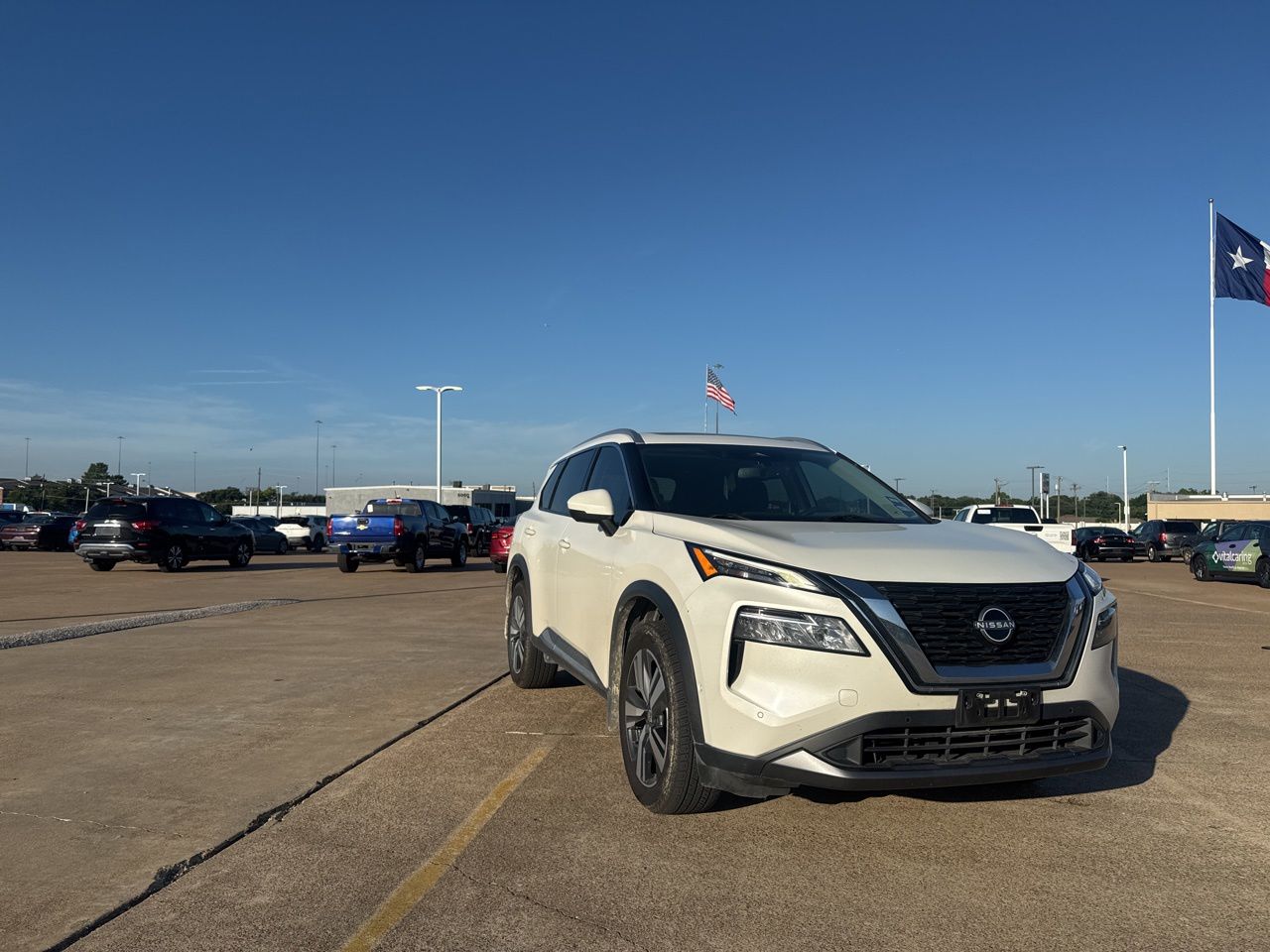 2023 Nissan Rogue SL FWD's photo