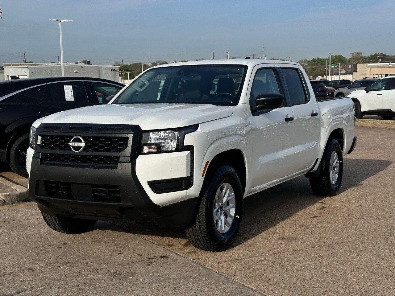 2025 Nissan Frontier S photo 2