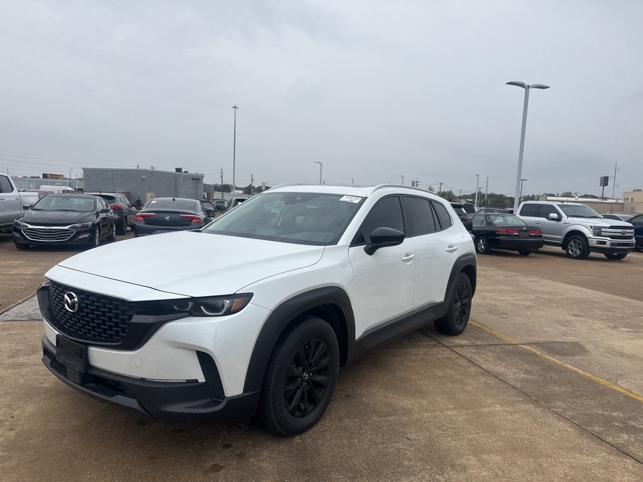 2023 Mazda CX-50 2.5 Preferred Plus photo 3