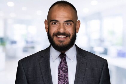 Staff member Mohammad Al-Farra from ID_2b335e