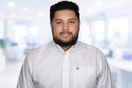 Staff member Armando Espinosa from ID_92c797