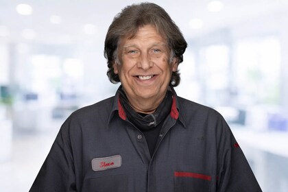 Staff member Steve Webb from ID_c1b409