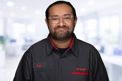 Staff member Seth Feliu from ID_c1b409