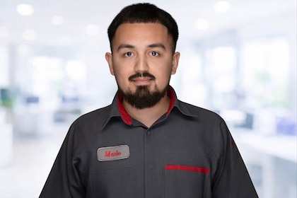 Staff member Mario Valdez from ID_d64437