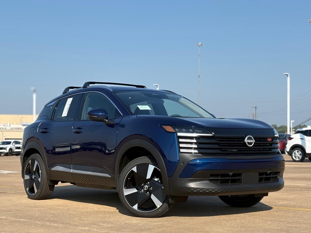 New 2026 Nissan Kicks SR SUV