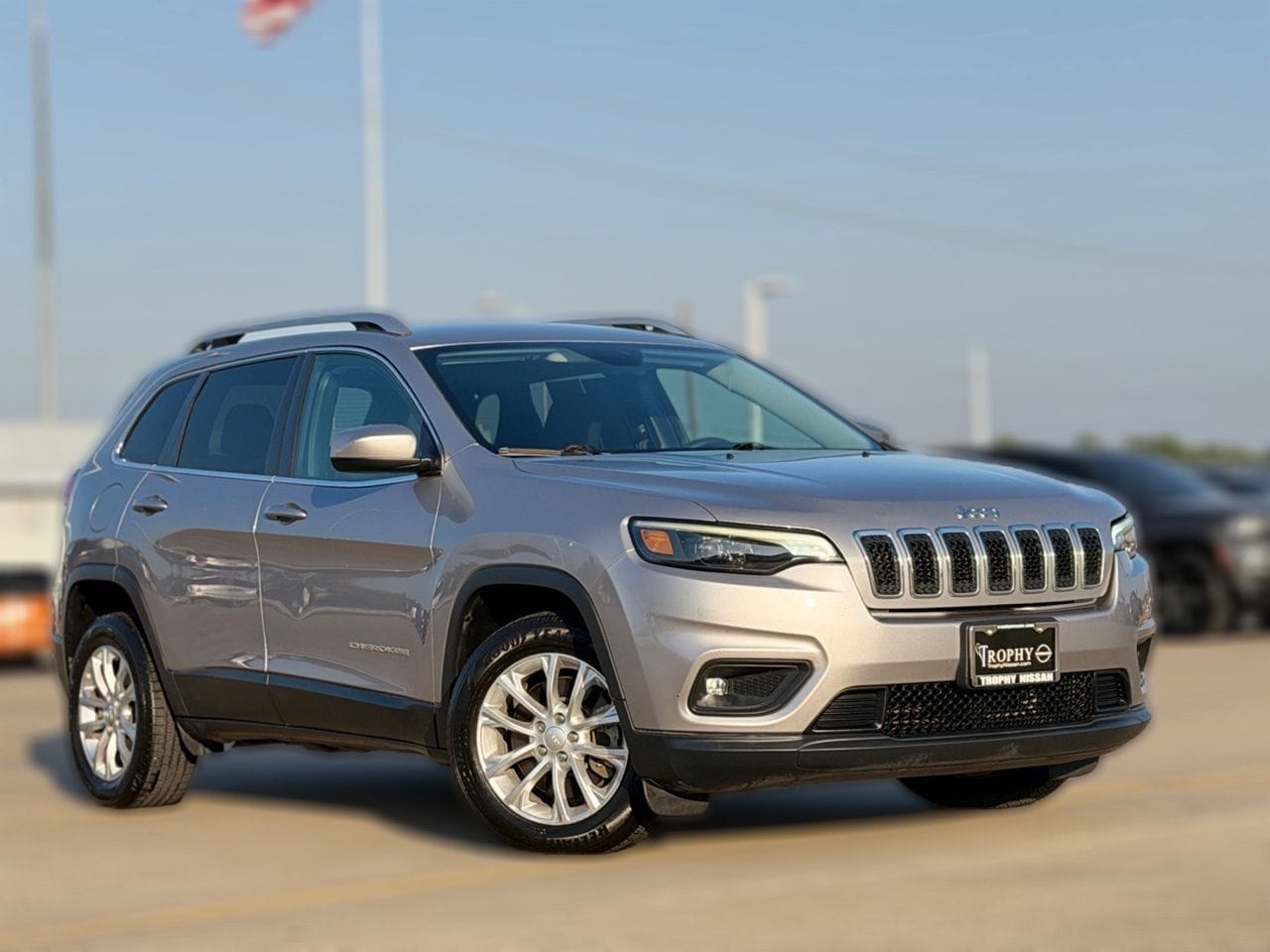Used 2019 Jeep Cherokee Latitude with VIN 1C4PJLCB5KD172403 for sale in Mesquite, TX