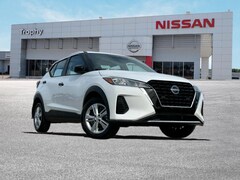 2025 Nissan Kicks Play S SUV