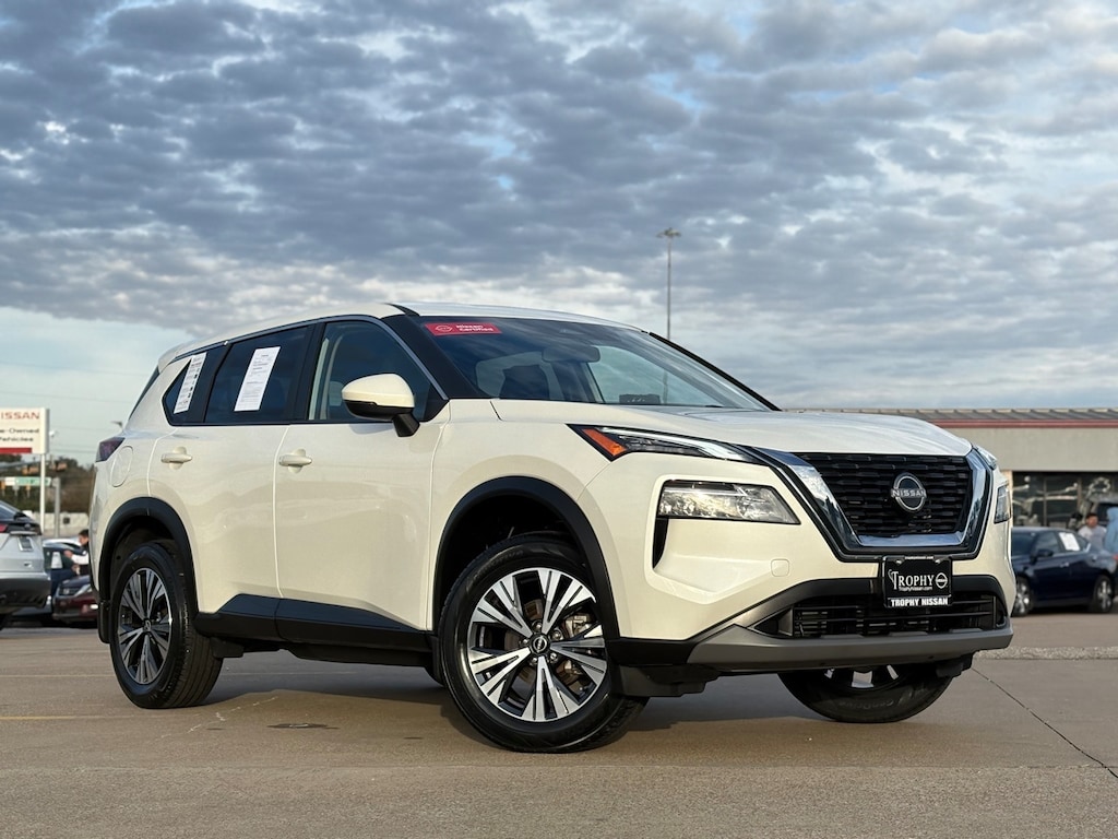 Certified 2023 Nissan