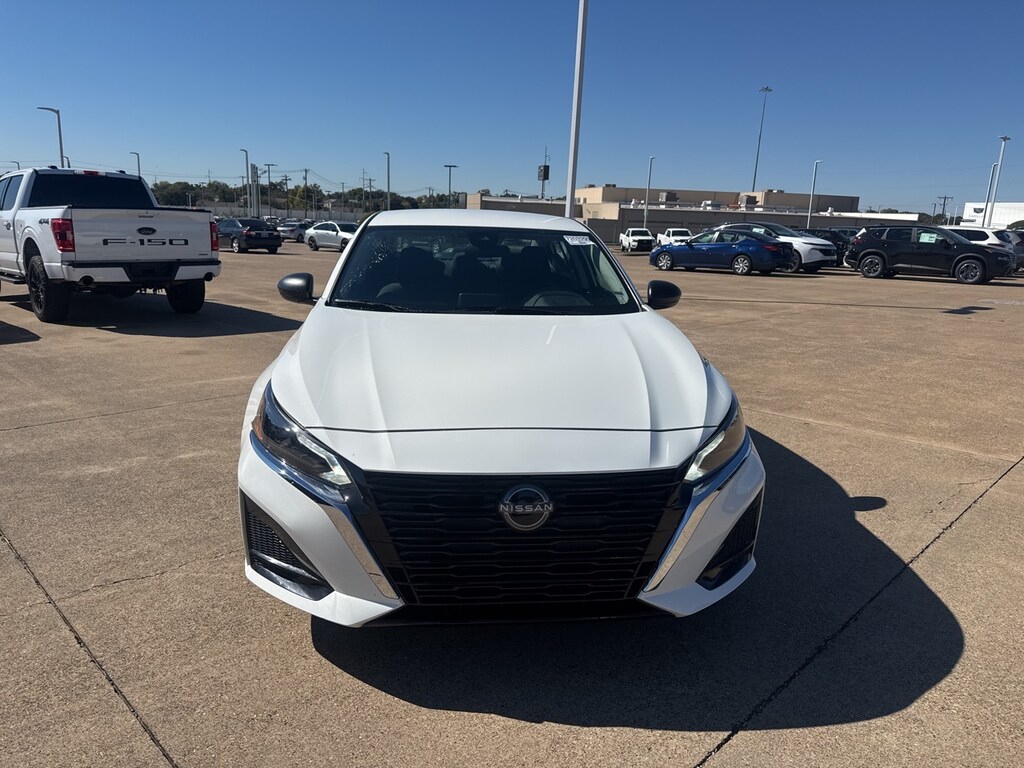 Used 2025 Nissan Altima 2.5 SV Sedan