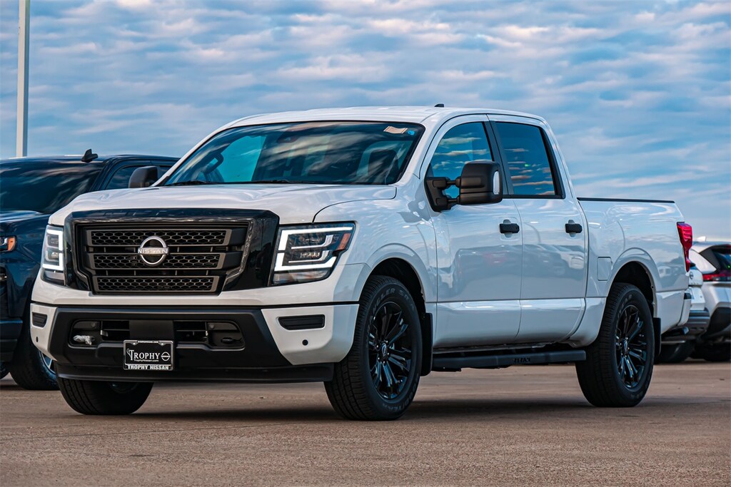 New 2024 Nissan Titan Midnight Edition For Sale in Mesquite TX RN100914