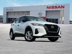 2025 Nissan Kicks Play S SUV