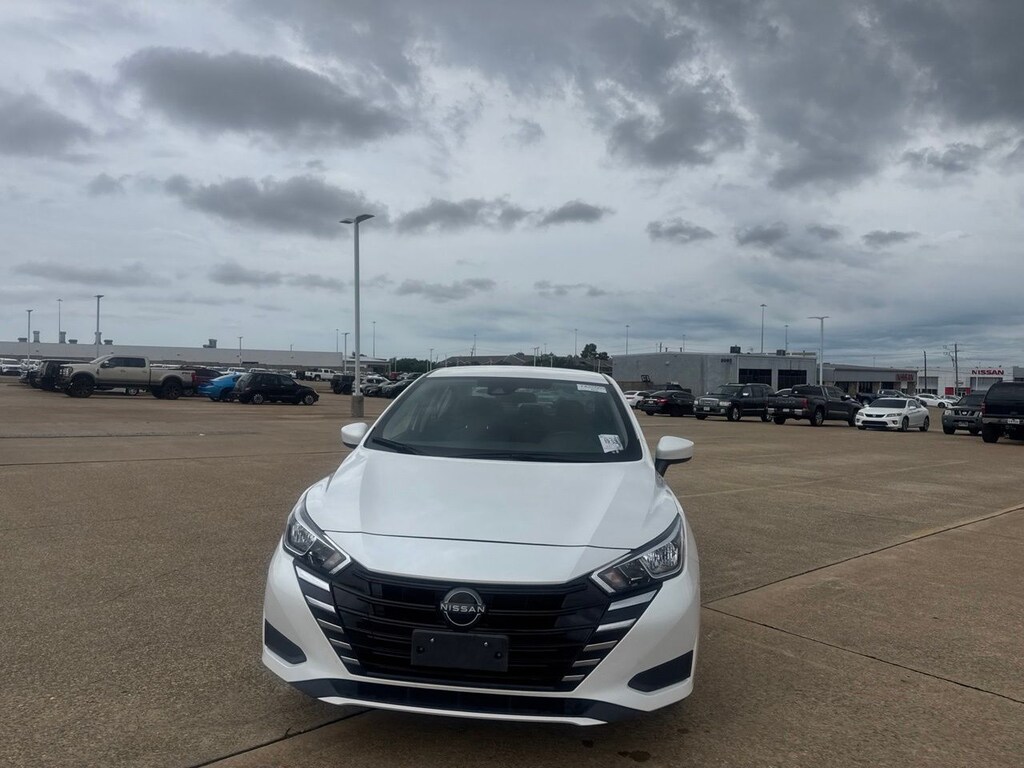 Certified 2023 Nissan