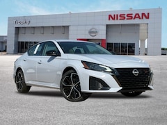 2025 Nissan Altima SR Sedan