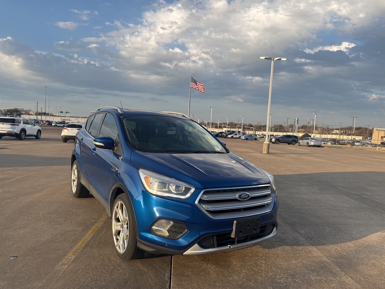 Used 2019 Ford Escape Titanium with VIN 1FMCU0J96KUB82843 for sale in Mesquite, TX