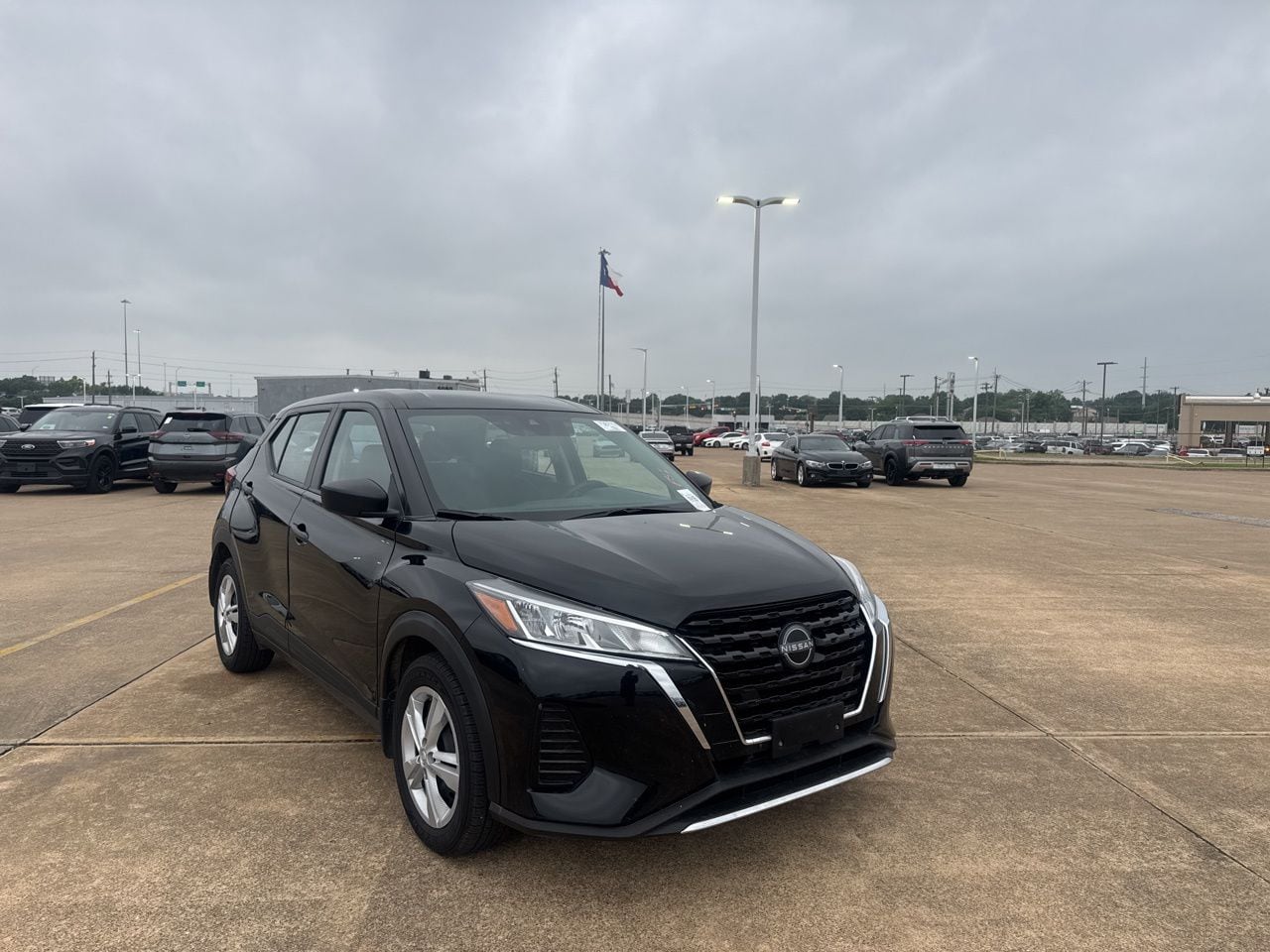 2023 Nissan Kicks