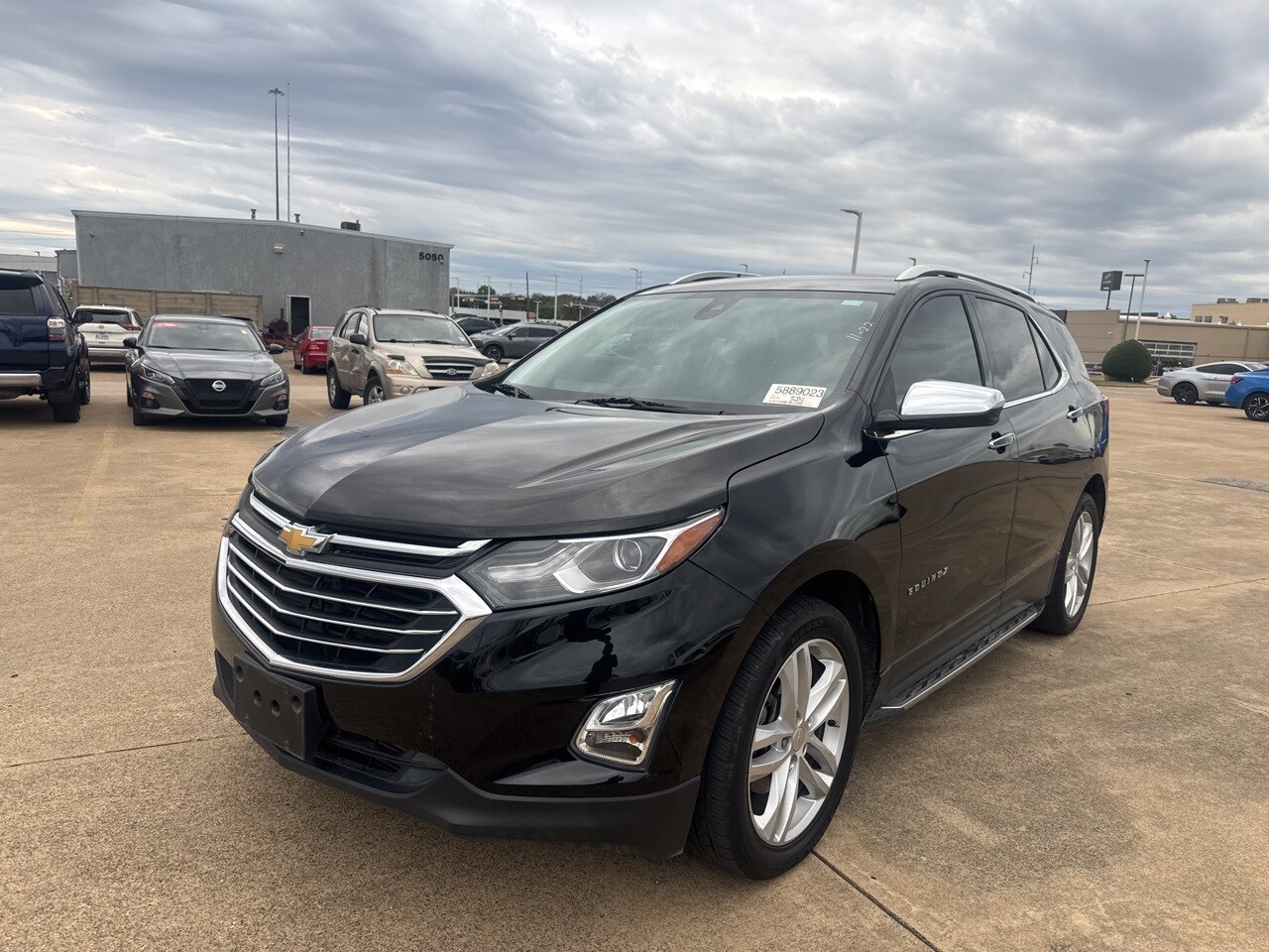 2020 Chevrolet Equinox Premier photo 3