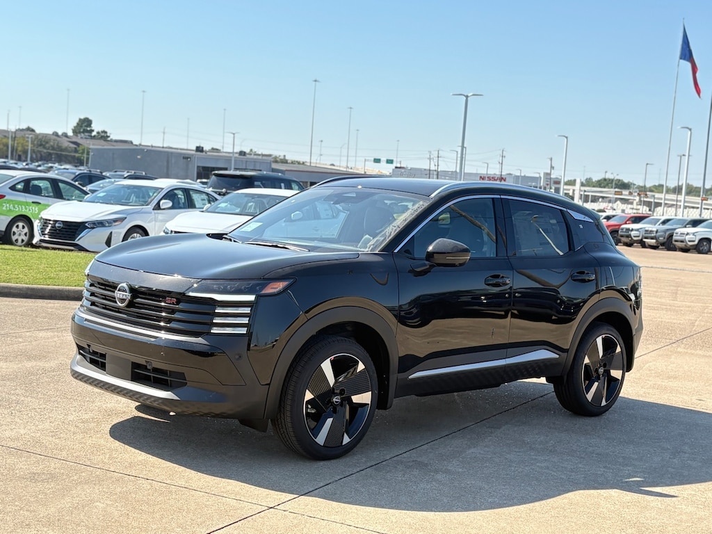 New 2026 Nissan Kicks SR SUV