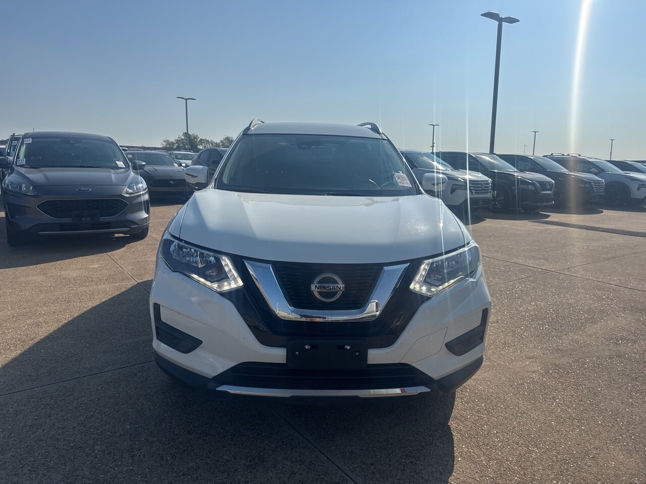 2020 Nissan Rogue S photo 2