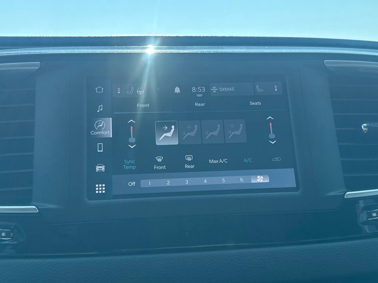 2023 Chrysler Voyager LX - Photo 41