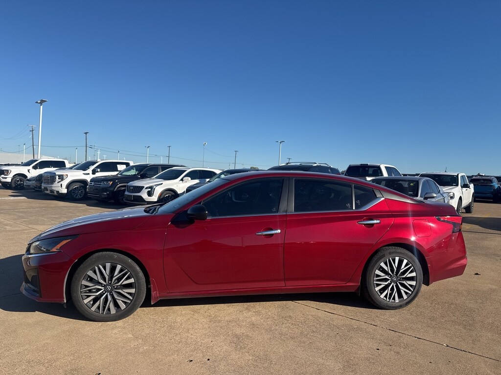 Certified 2024 Nissan Altima 2.5 SV Sedan