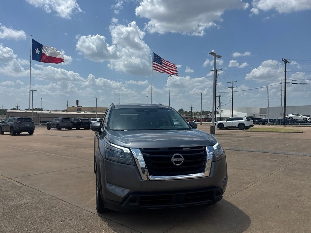 Certified 2025 Nissan