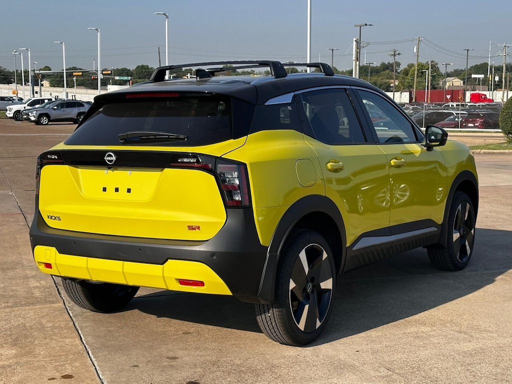 New 2026 Nissan Kicks SR SUV