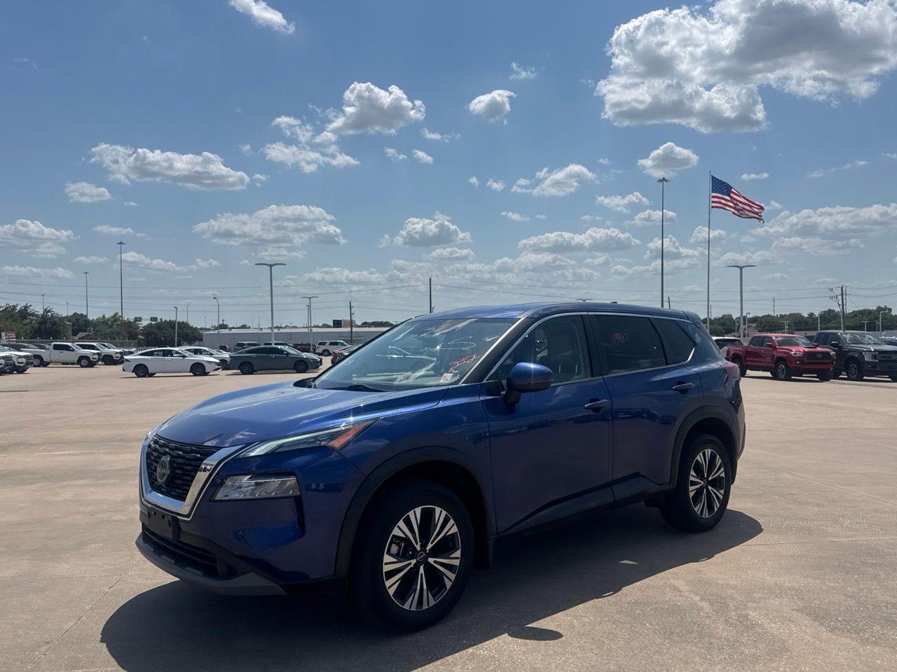 2023 Nissan Rogue SV - Photo 9