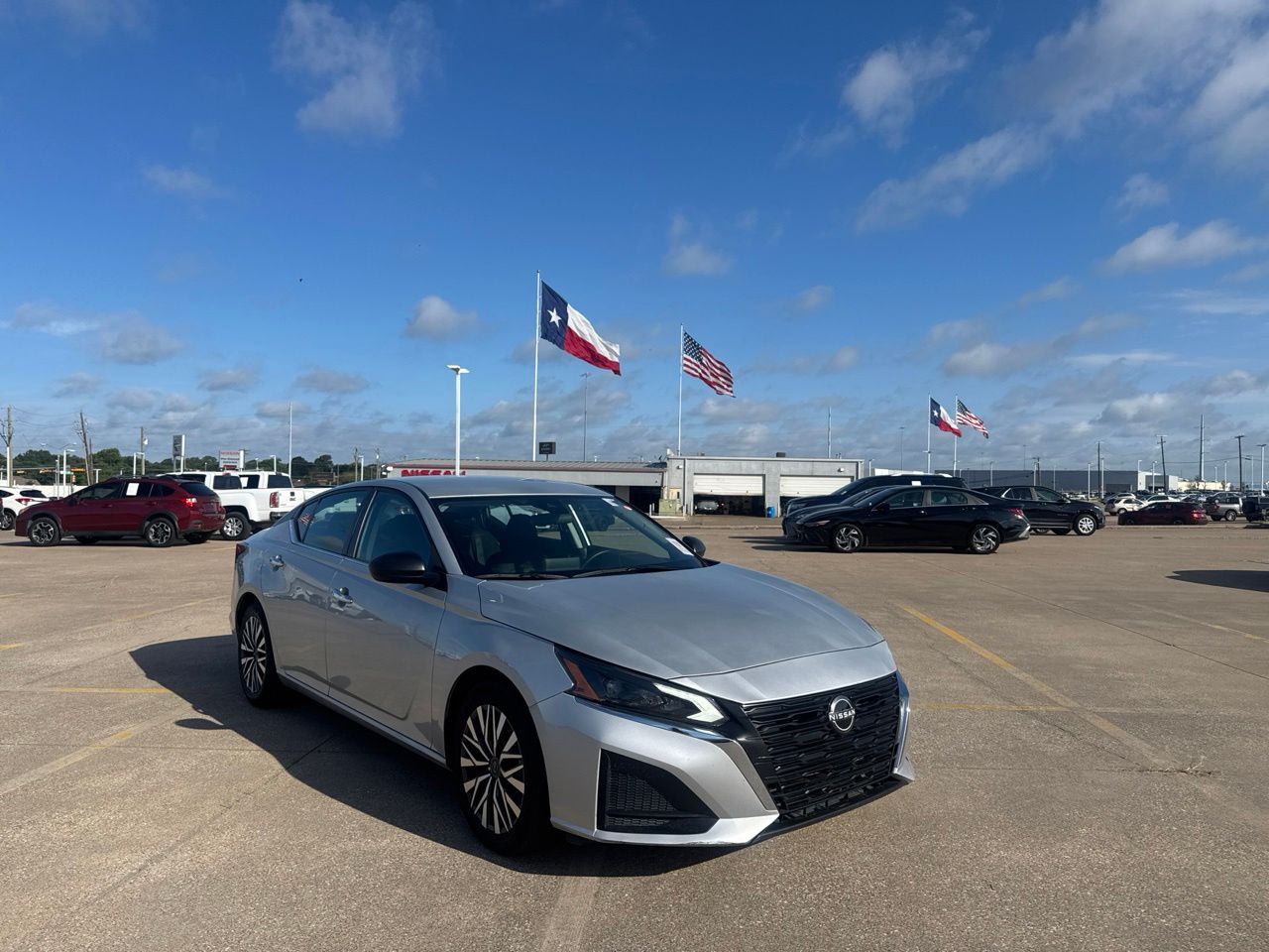 Brilliant Silver Metallic 2024 Nissan Altima 2.5 SV FWD Sedan Front-Wheel Drive Continuously Variable Transmission
