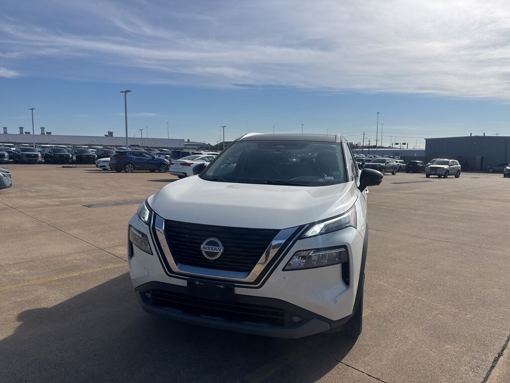 Used 2021 Nissan