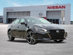 2025 Nissan Altima SR Sedan