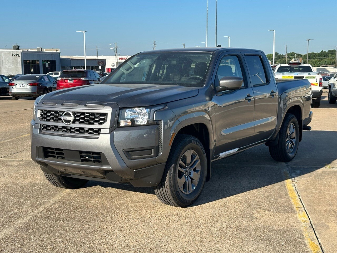 2025 Nissan Frontier SV photo 2