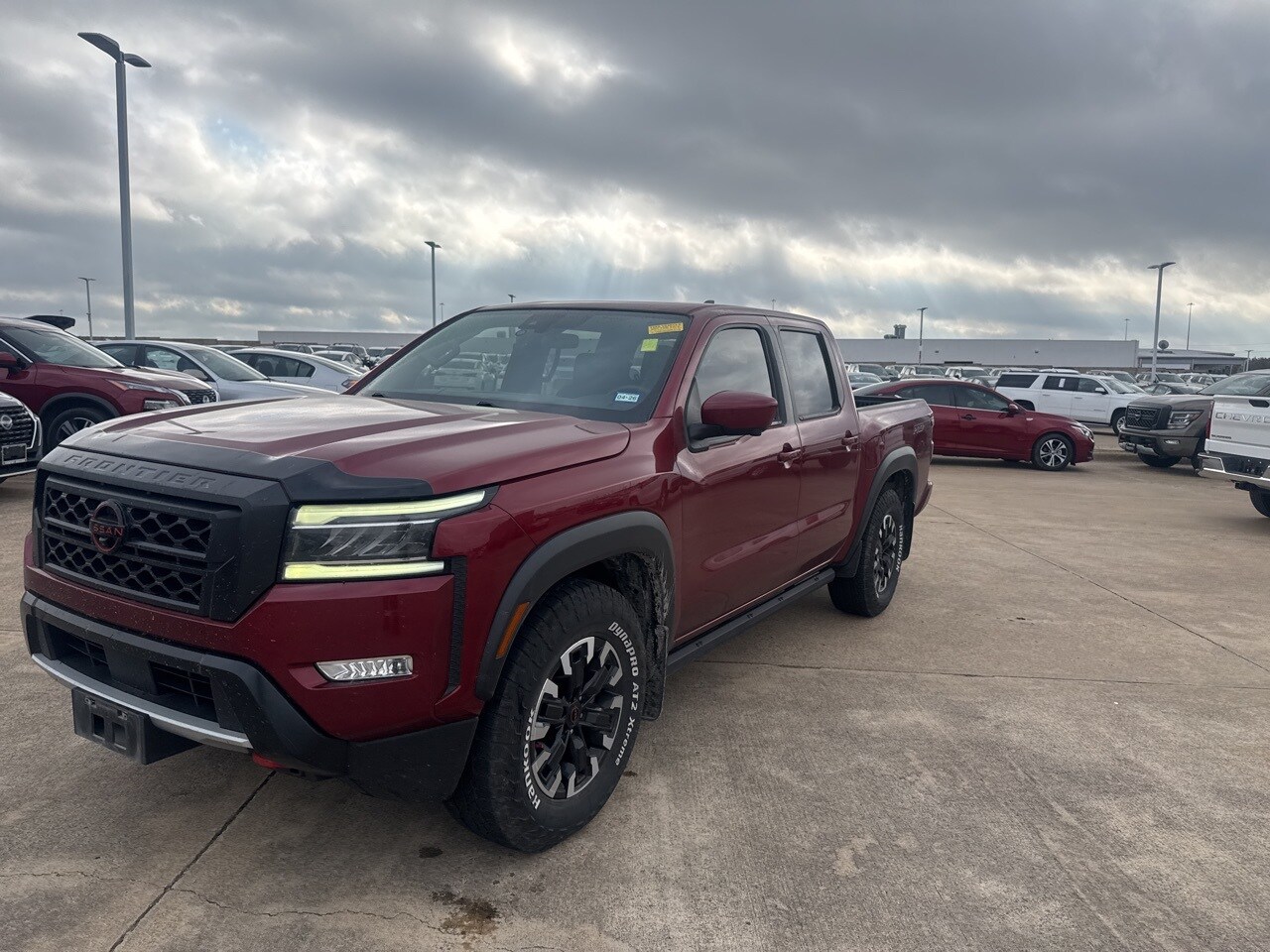 2022 Nissan Frontier PRO-X photo 2