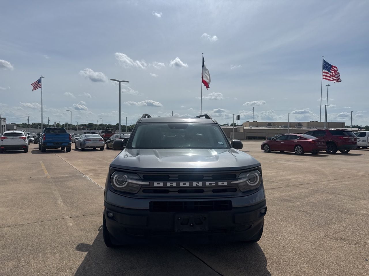 View vehicle photo 4