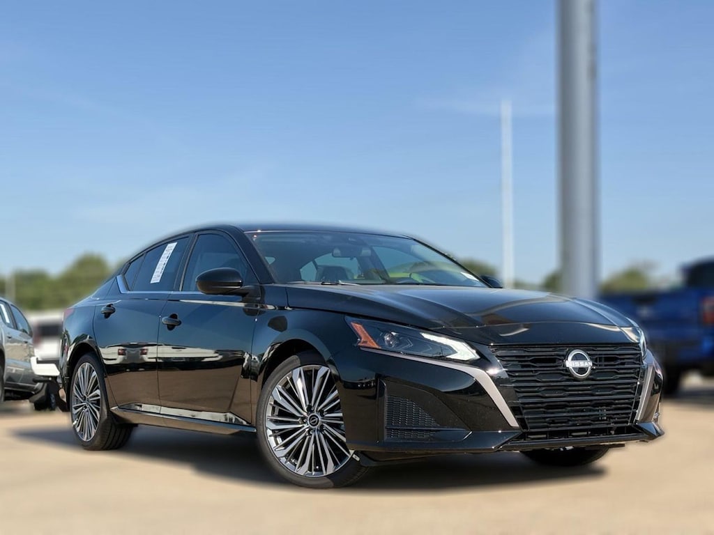 New 2026 Nissan Altima SV Sedan