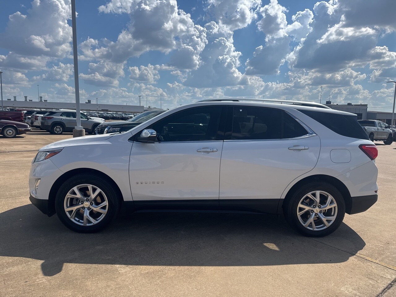 2020 Chevrolet Equinox Premier photo 4