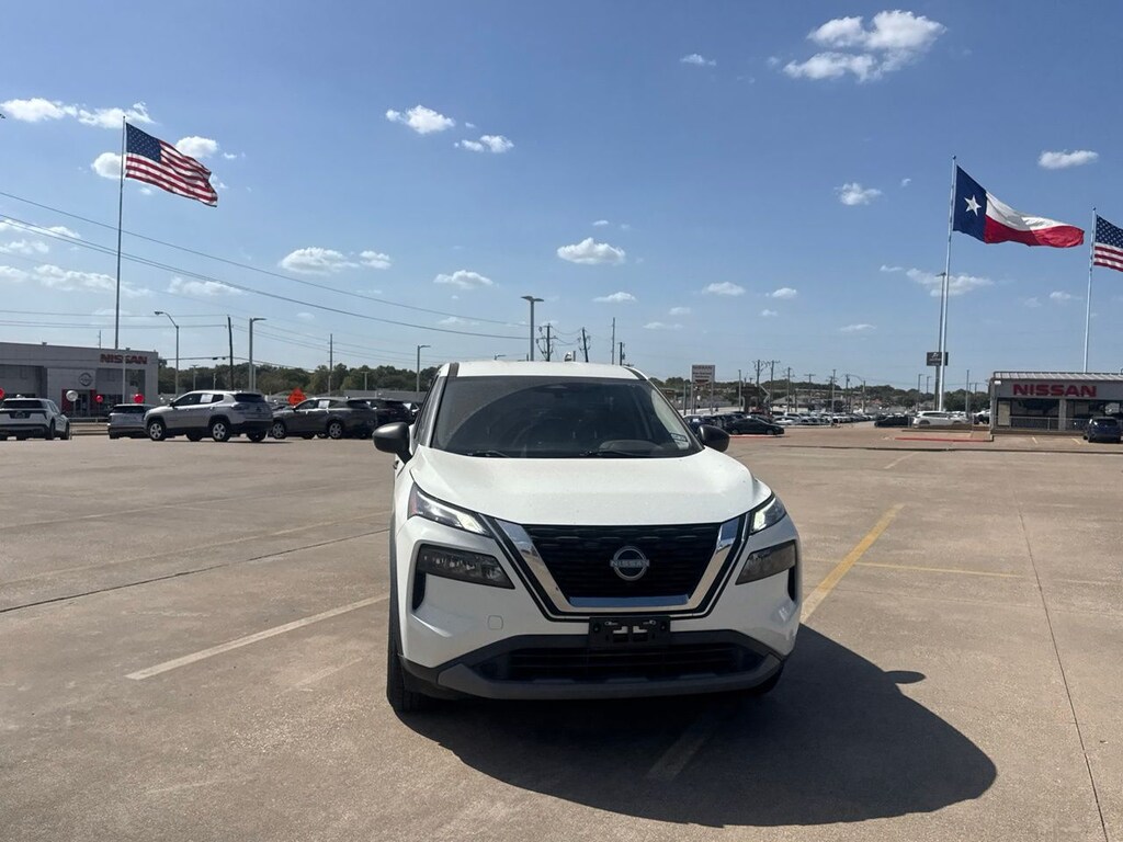 Certified 2023 Nissan