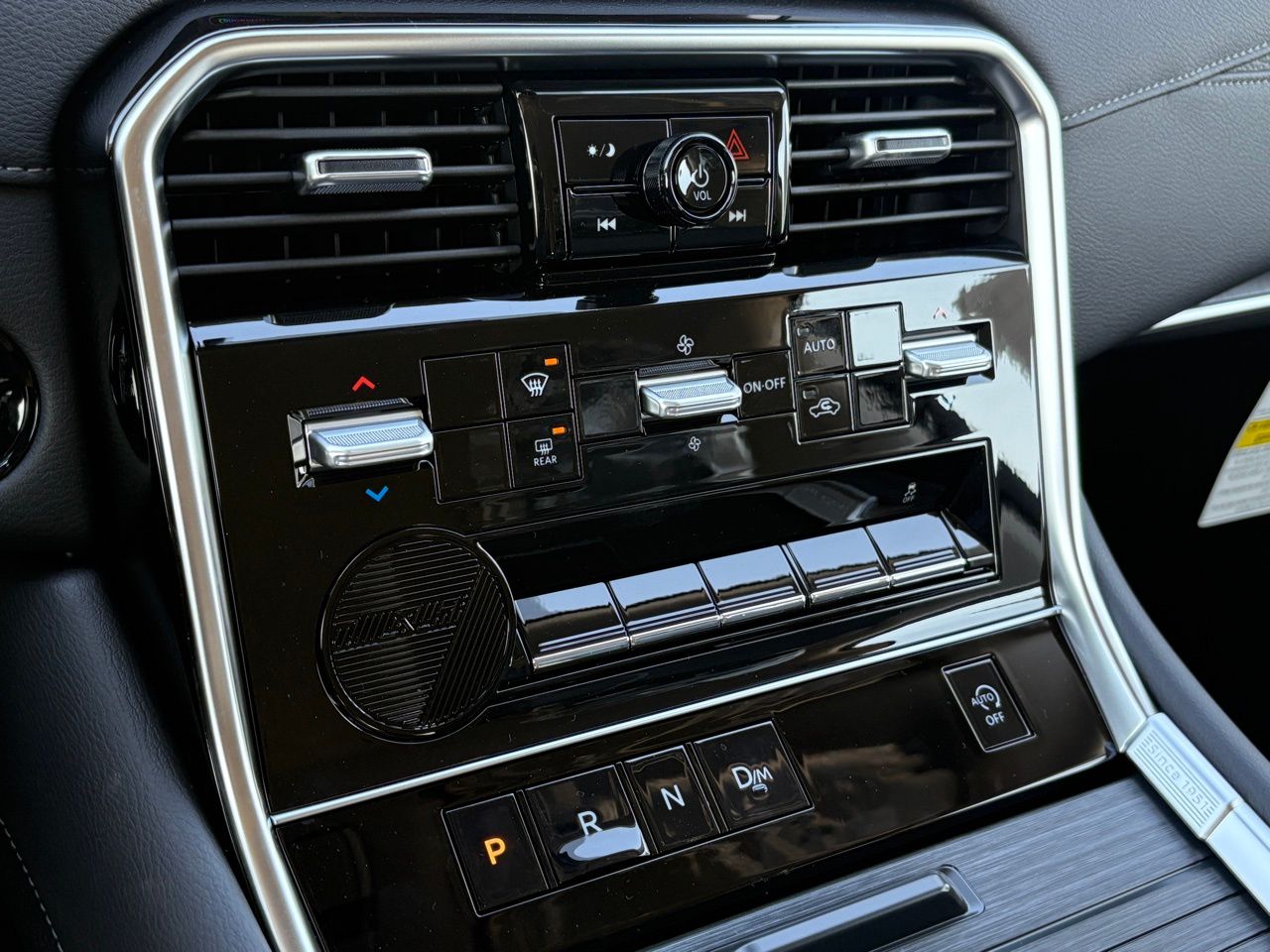 2026 Nissan Armada SV - Photo 14
