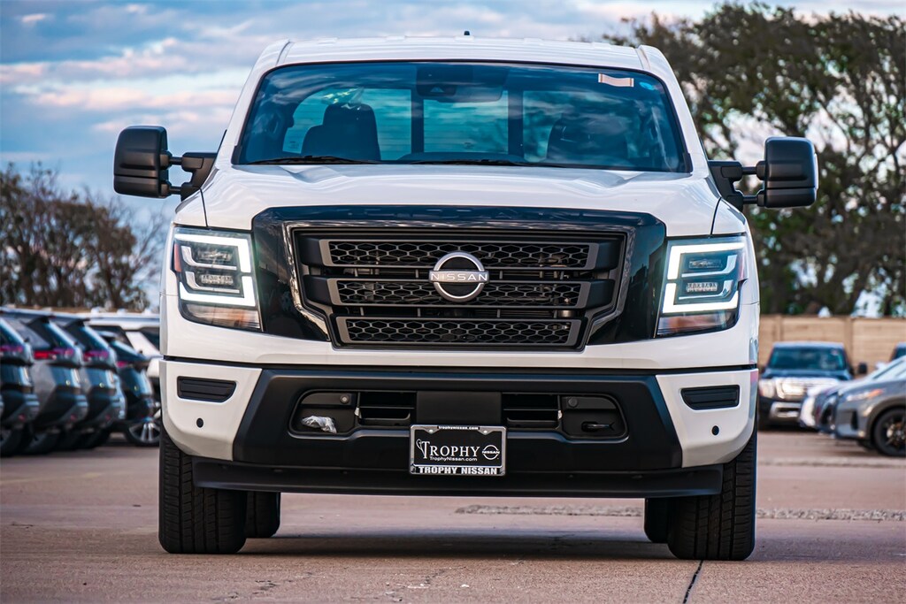 New 2024 Nissan Titan Midnight Edition For Sale in Mesquite TX RN100914