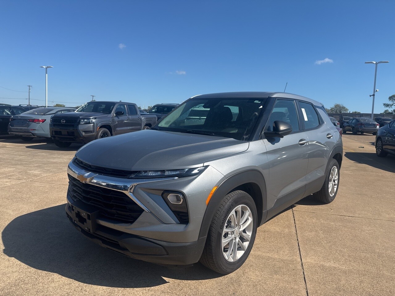 2024 Chevrolet Trailblazer LS photo 3