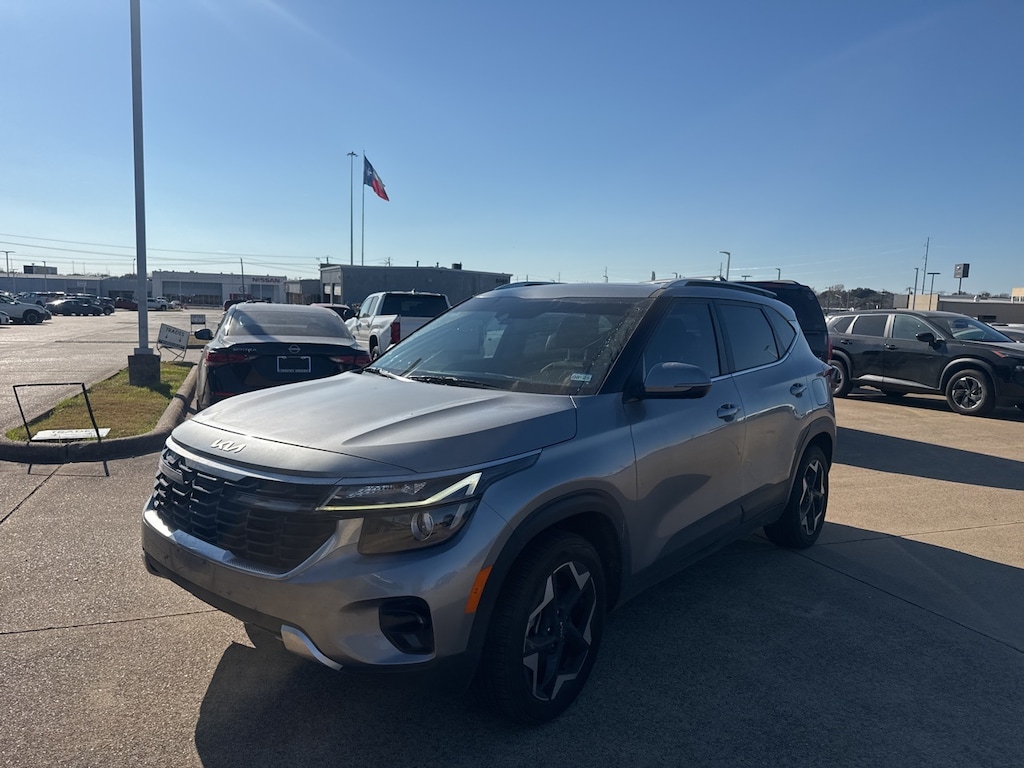 Used 2024 Kia Seltos EX SUV