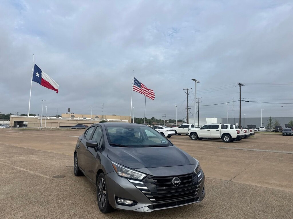 Certified 2025 Nissan