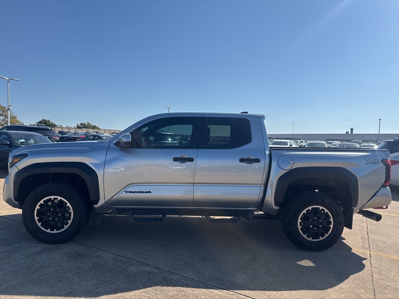 2024 Toyota Tacoma SR5 photo 2