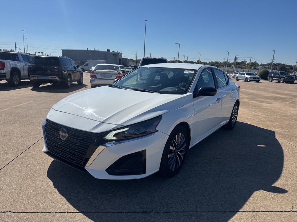 Used 2025 Nissan Altima 2.5 SV Sedan