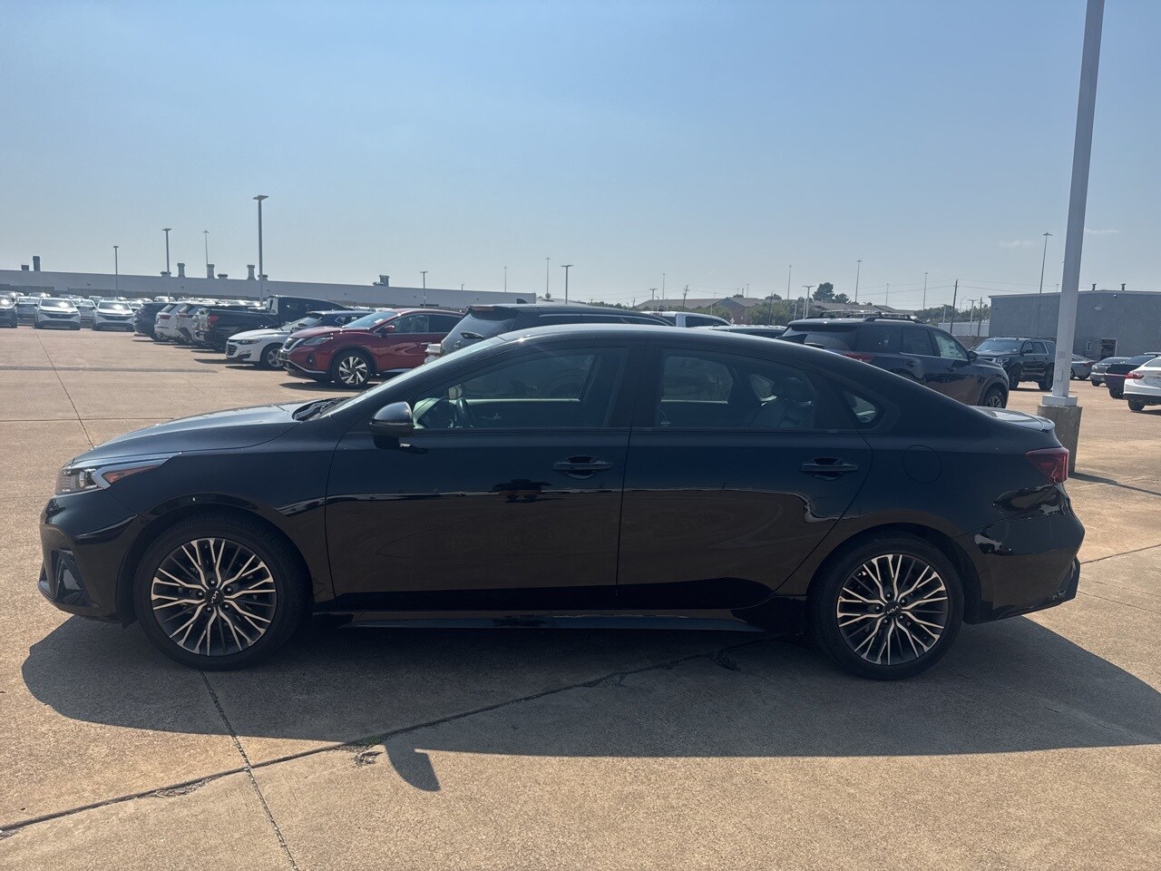 2024 Kia Forte GT-Line photo 4