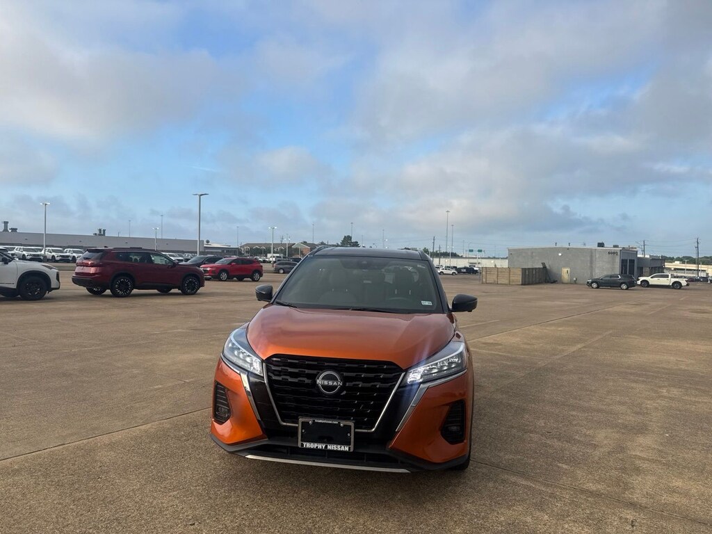 Certified 2023 Nissan