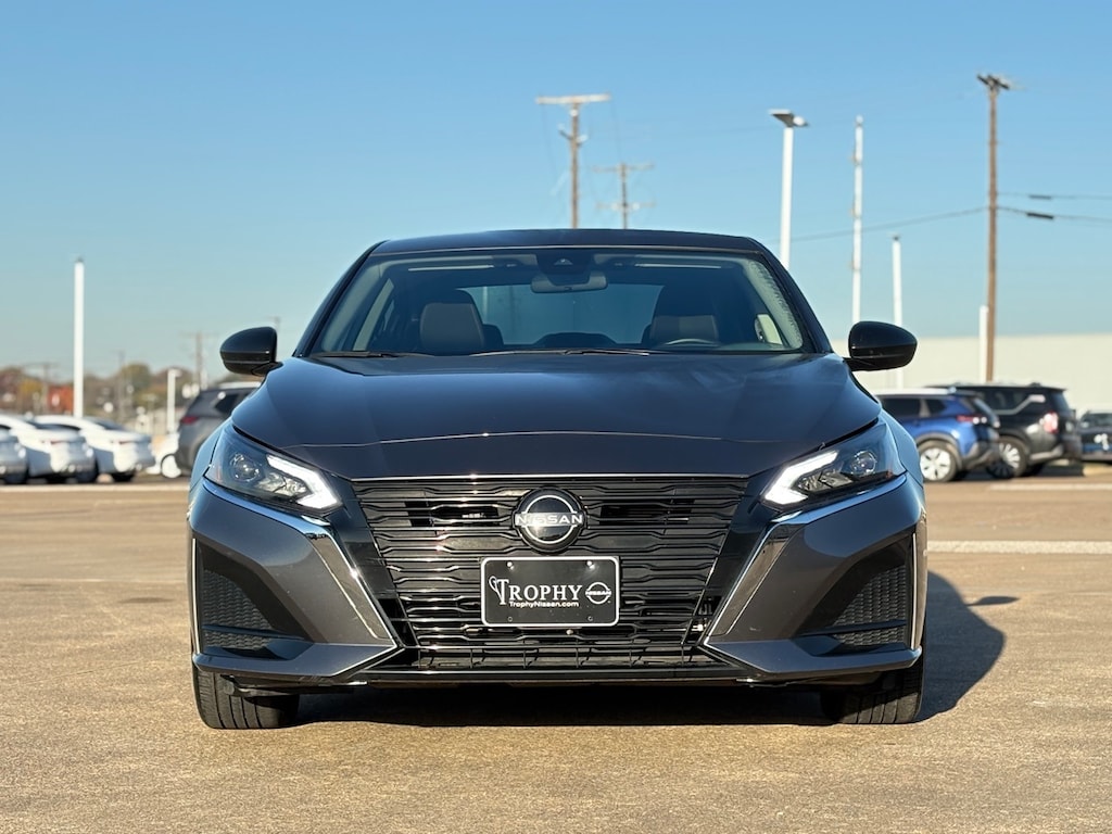 Certified 2025 Nissan